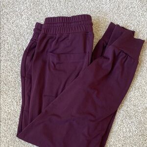 Lou & Grey Plum Jogger Pants (size medium)